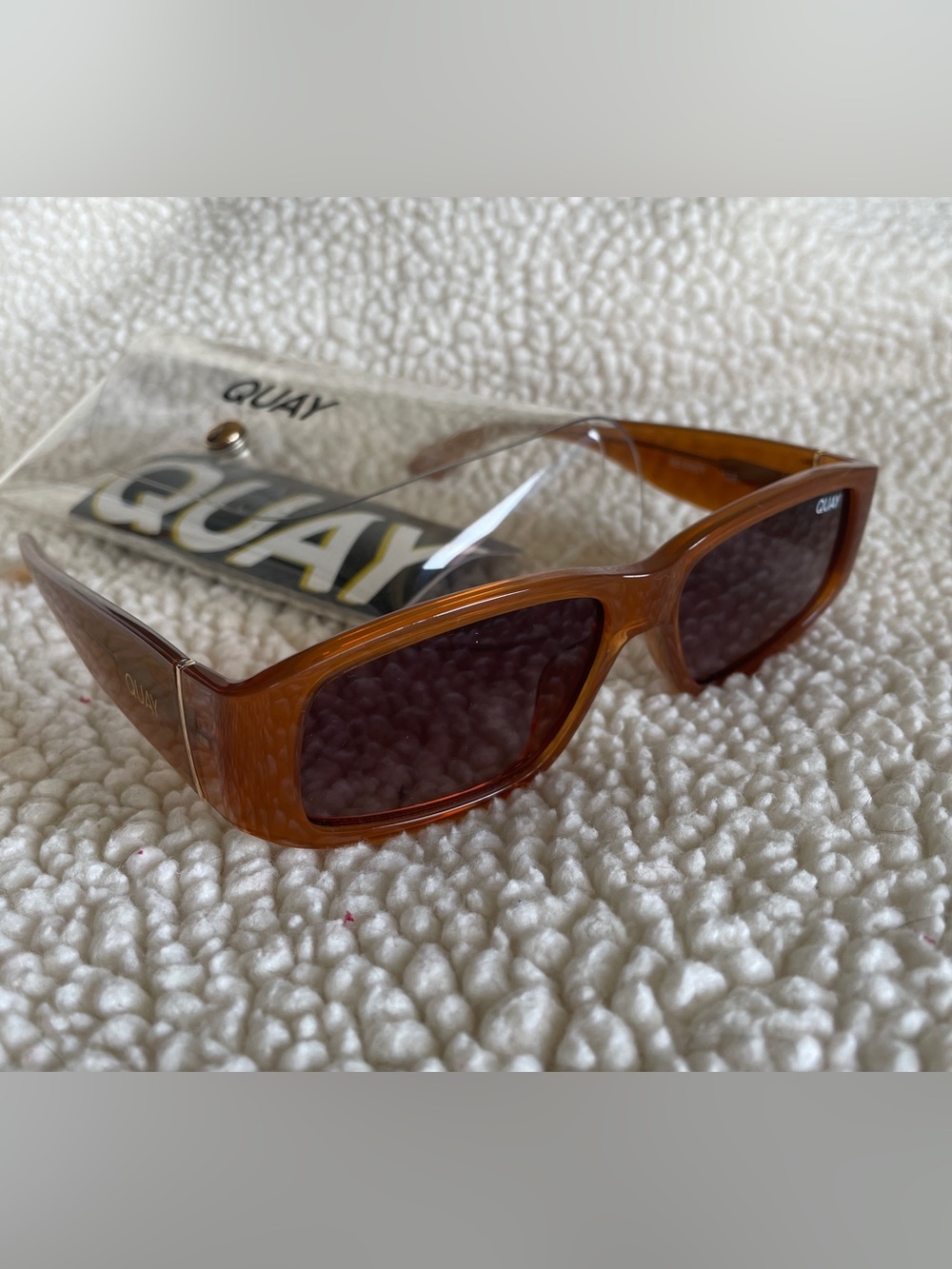 Quay Australia Amber Brown Rectangular Sunglasses # No Envy 125